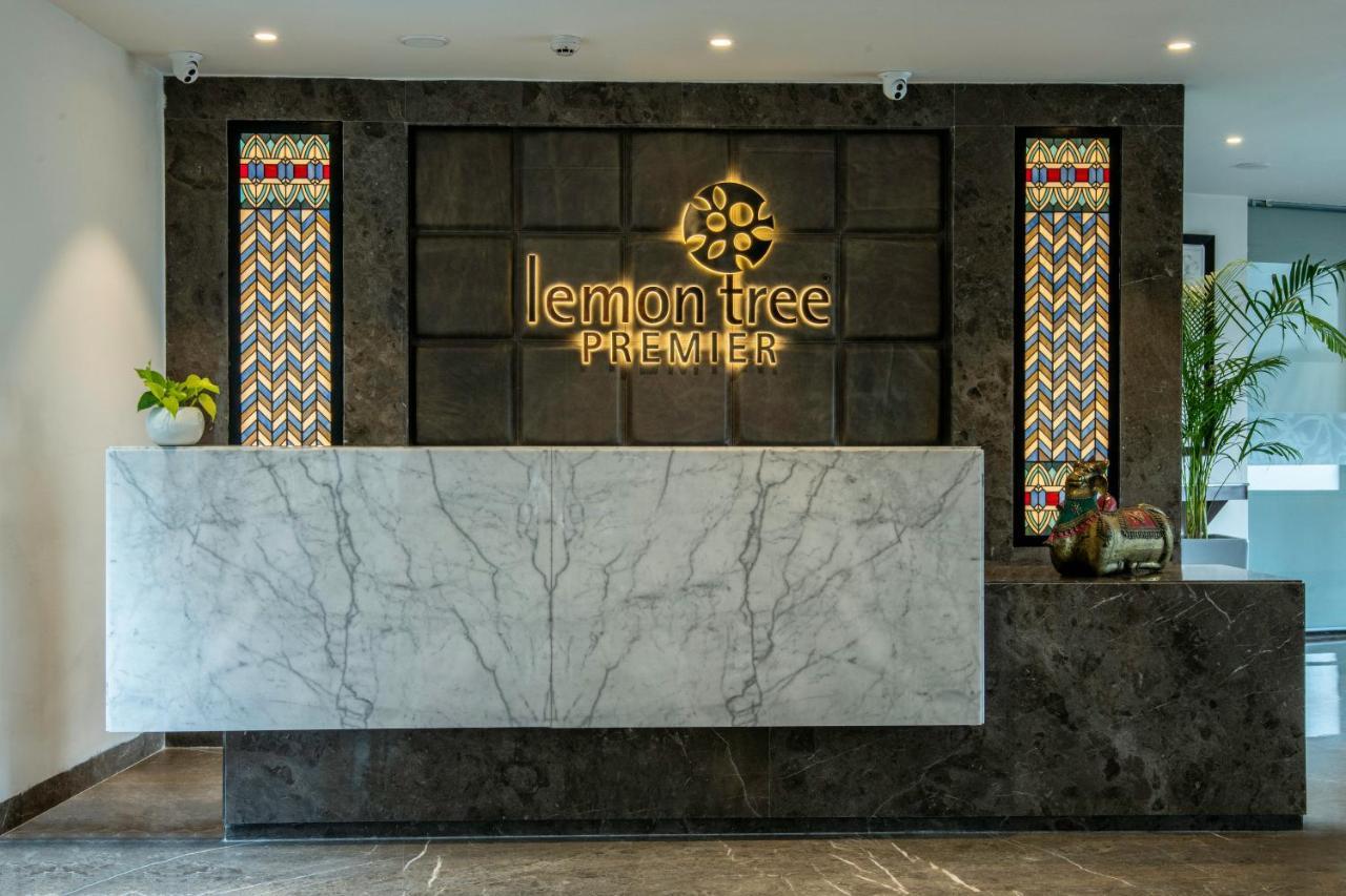 Lemon Tree Premier, Rishikesh Hotel Buitenkant foto